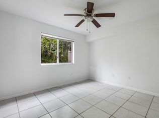 3500 Briar Bay Blvd APT 102, Royal Palm Beach, FL 33411