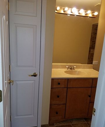 4th image of 15715 Peggy Ln APT 8