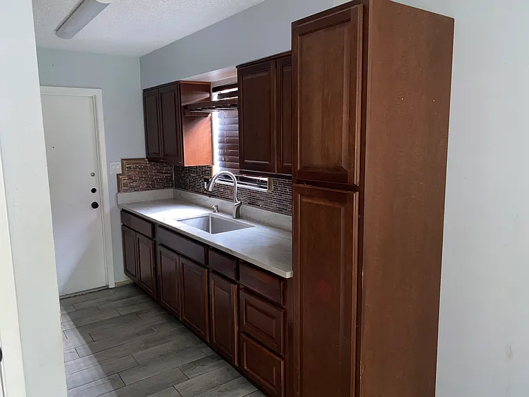 9455 Valley Dale St — Photo 14