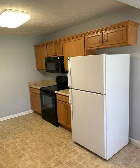 157 Twin Lakes Dr — Photo 3