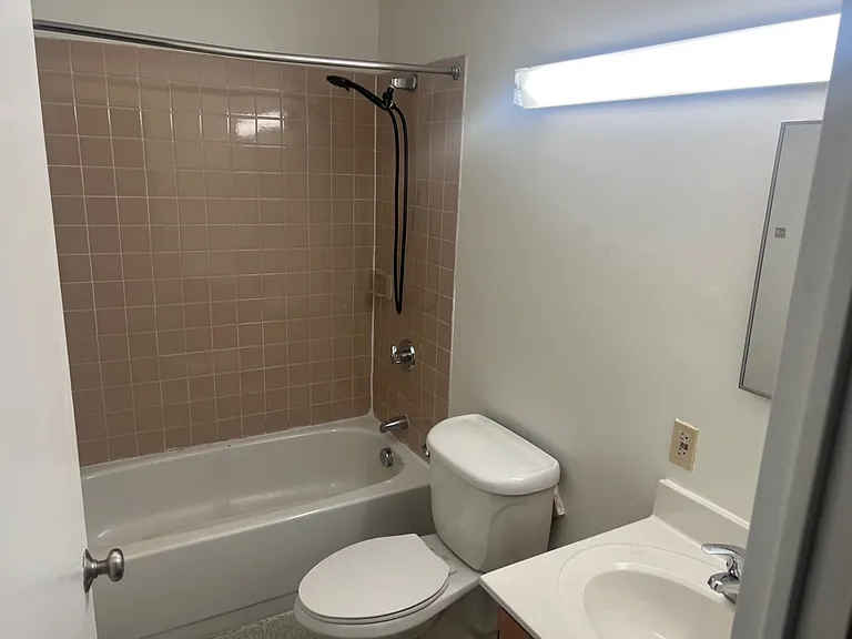 72 Westland Ave #505 — Photo 5