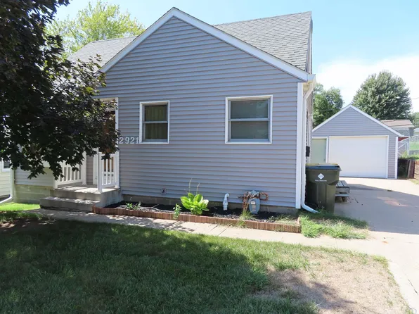 2921 S Coral St, Sioux City, IA 51106