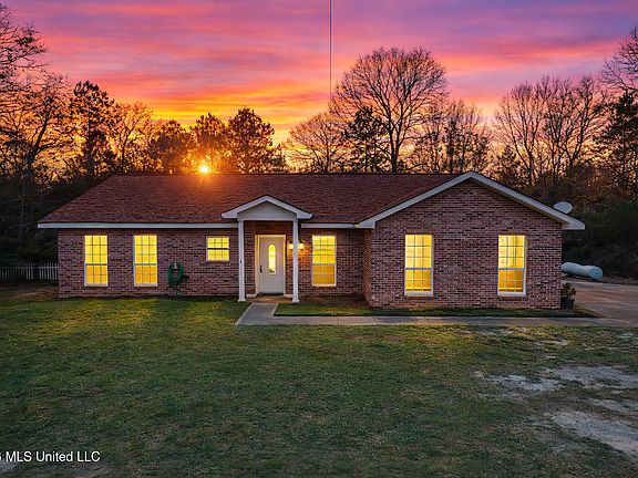 2nd image of 29 Jacob Michael Dr