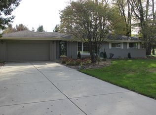 17275 Brooklawn Dr, Brookfield, WI 53045