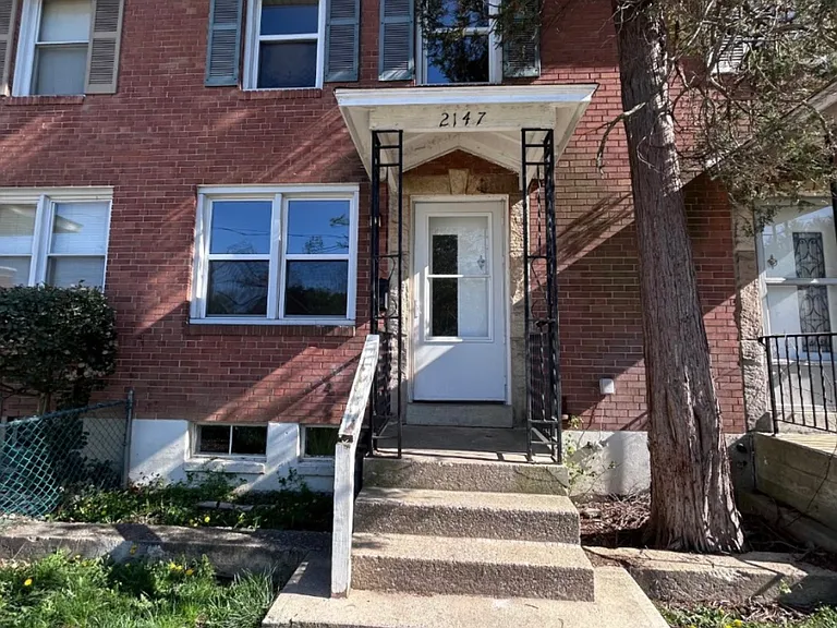 2147 Kensington St — Photo 2