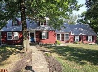 44 Orchard Ln, Saint Louis, MO