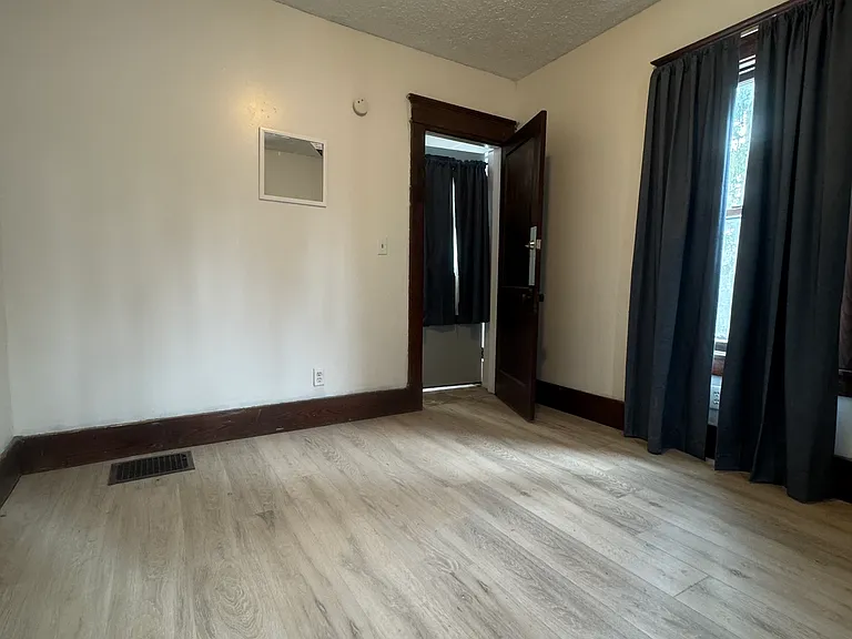 835 & 837 Allegheny Ave #1 — Photo 3