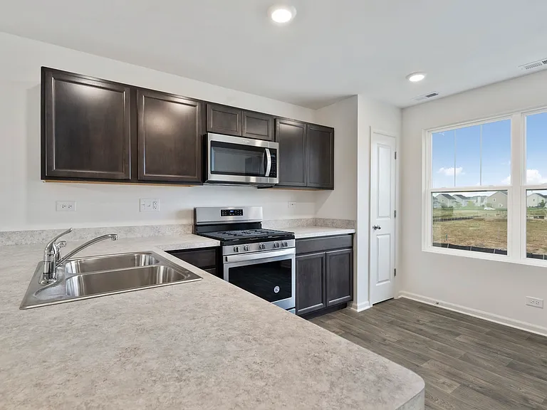 3836 Currant Ln — Photo 11