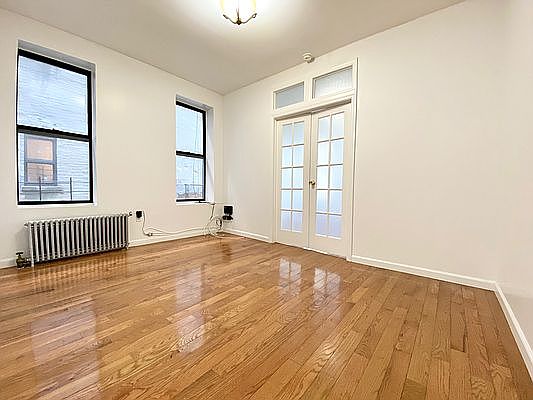 3rd image of 277 W 150th St APT 9