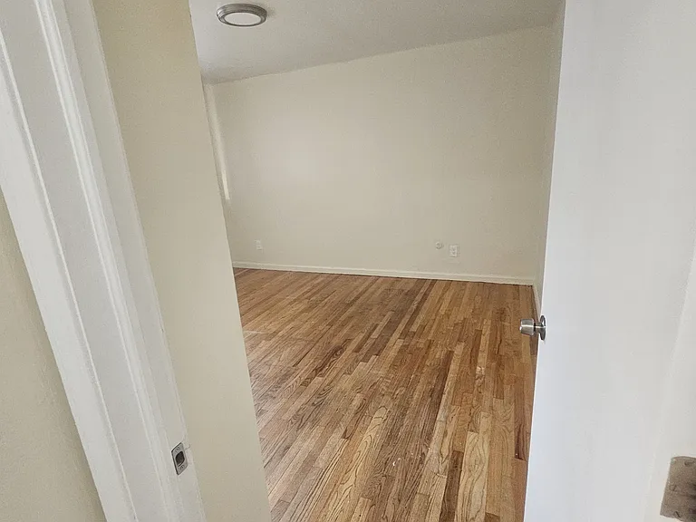 15255 Garfield Ave #19 — Photo 14