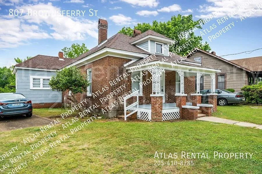 Charming Athens Home with Granite Counters, Luxury Flooring & Covered Porch! — Photo 2