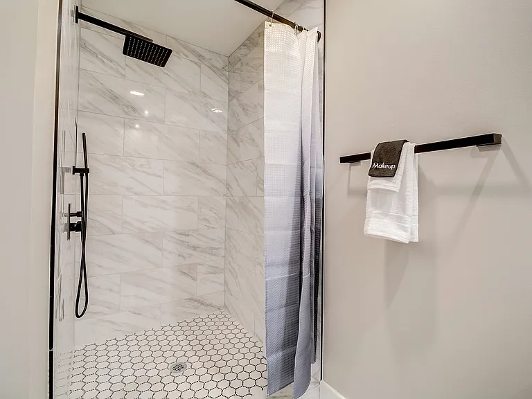 317 N Forest Ave — Photo 10