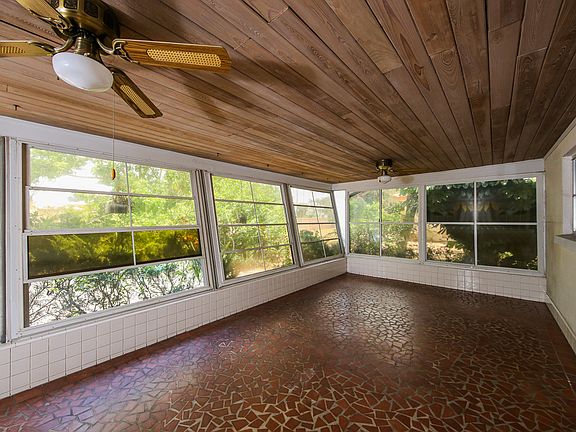 5th image of 7361 Starfish Dr