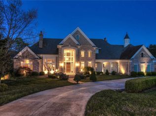 395 Larimore Valley Dr, Chesterfield, MO
