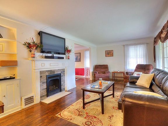 4th image of 7407 Dellbank Dr