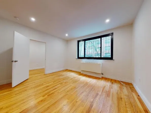 207 E 27th St, New York, NY