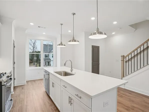 627 Silva St #127, Cumming, GA 30040