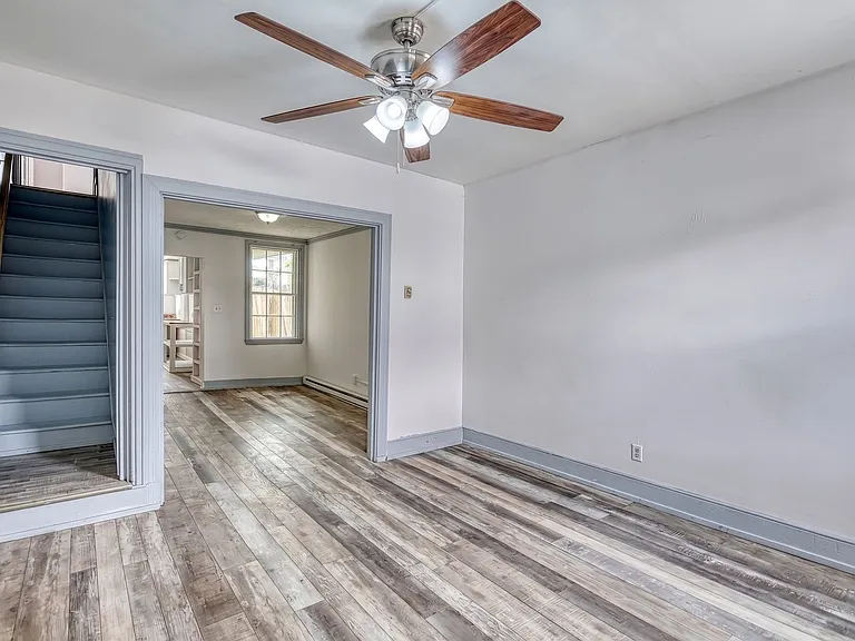 1251 Bailey St — Photo 8