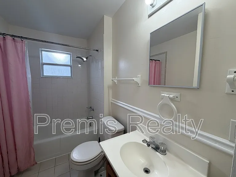 1319 Georgia Ave — Photo 8