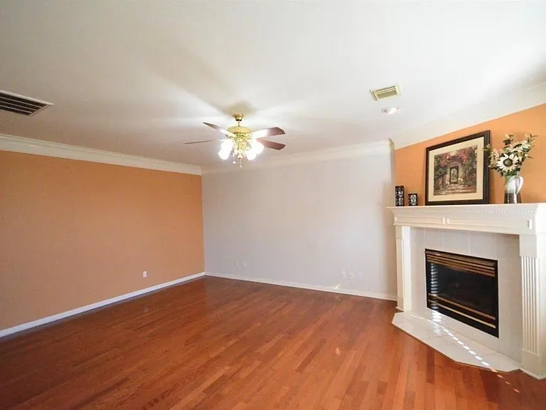4319 Greystone Way — Photo 4