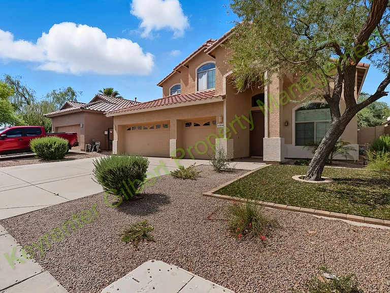 33958 N Barbara Dr — Photo 2