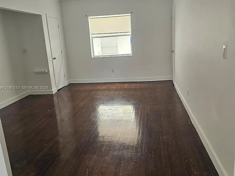1614 Jefferson Ave #3 — Photo 2