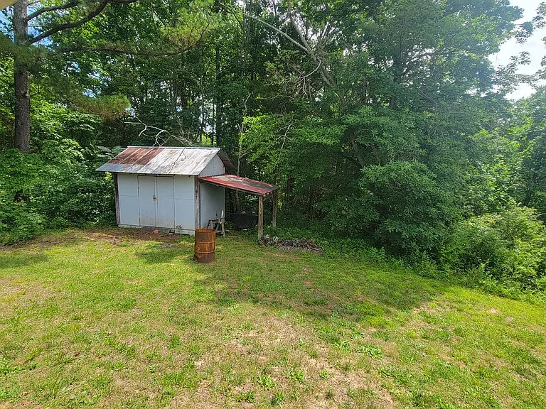 1508 Holladay Rd — Photo 15