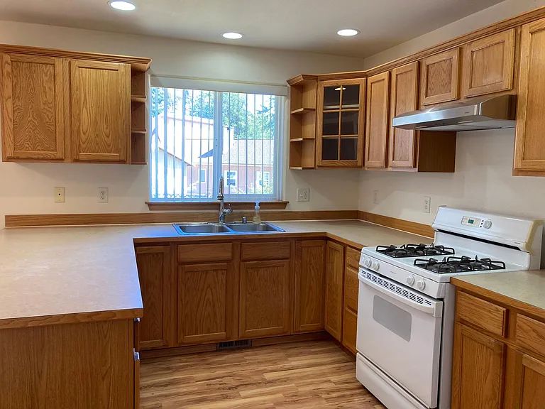 3614 Lemon Grove Dr — Photo 8