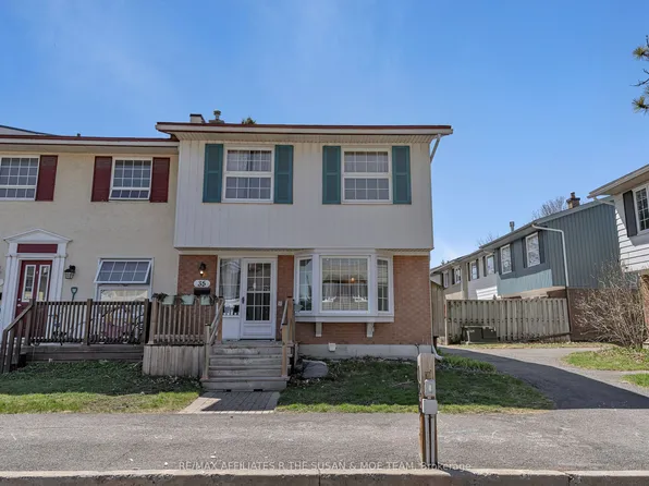 35 Monterey Dr, Ottawa, ON K2H 7A9