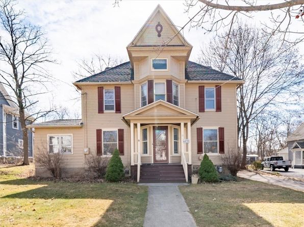 18 Oak St, Geneseo, NY 14454