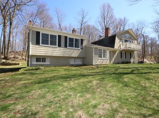 14 Summit Ln, Ridgefield, CT 06877