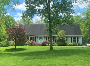 38 Cable Ln, Athens, OH 45701