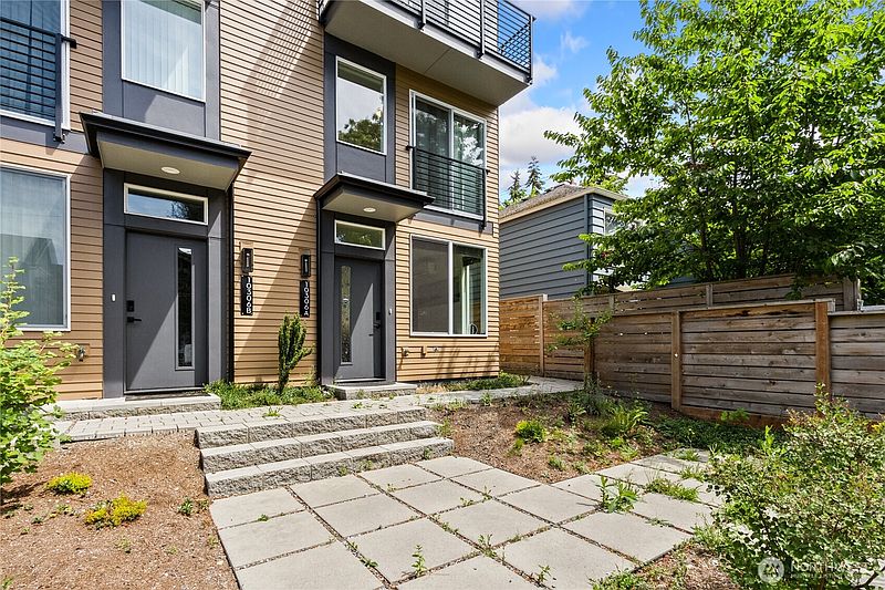 4th image of 10306 Midvale Avenue N #A