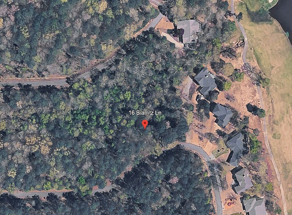 16 Biarritz Ln