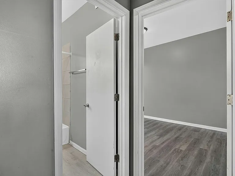 1854 S Central Park Ave #1852-2E — Photo 38