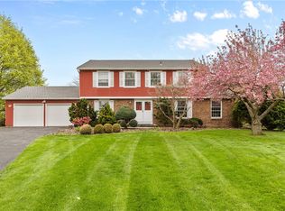 119 Hillrise Dr, Penfield, NY 14526