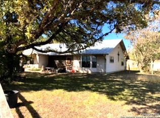 902 High St, Comfort, TX 78013