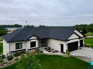 501 Prairie Ave, Baltic, SD 57003