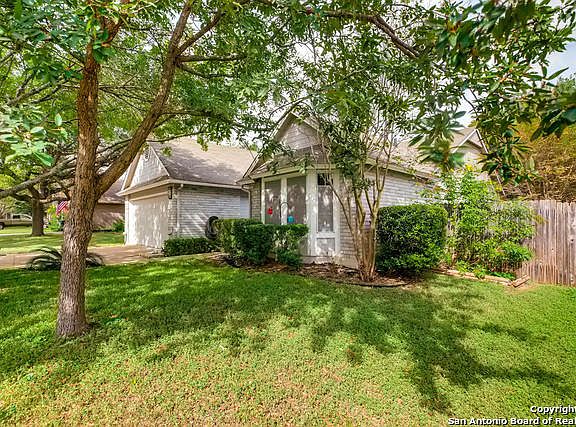 3rd image of 341 Scotch Rose Ln