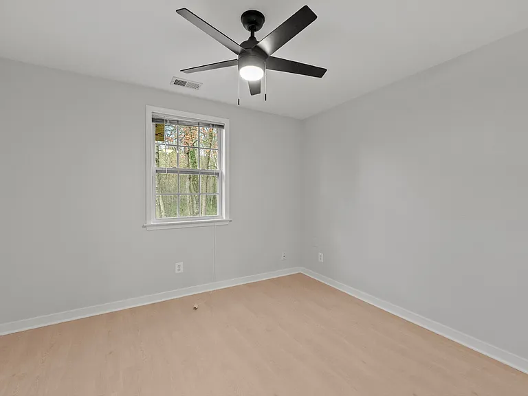 2852 Cedarest Rd — Photo 25
