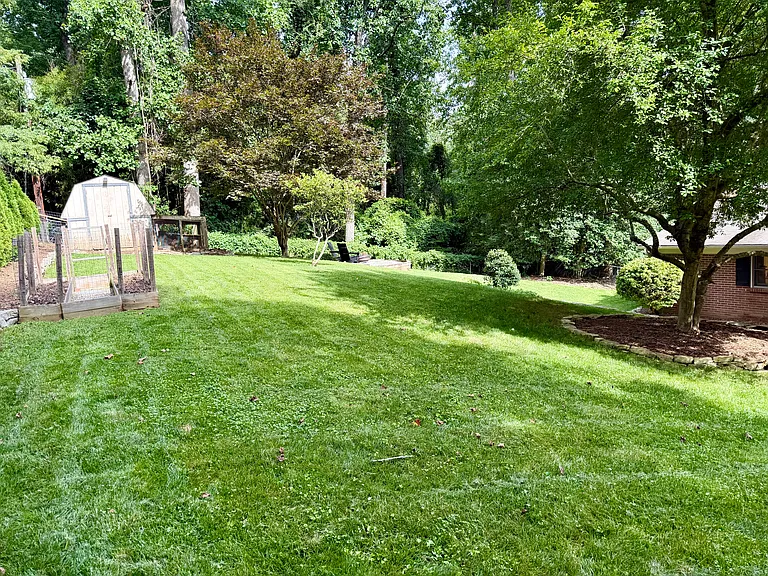 120 Overlook Rd — Photo 12