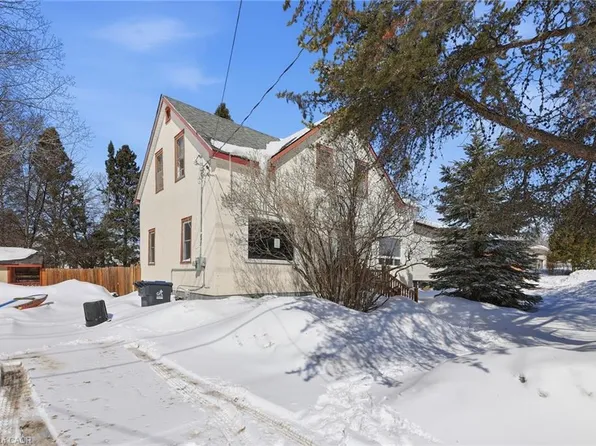 68 Pine St, Thunder Bay, ON P7A 5X3