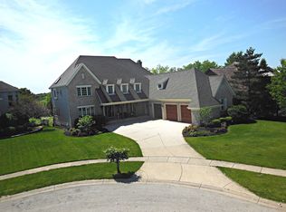 1611 Fairway Ct, Geneva, IL 60134