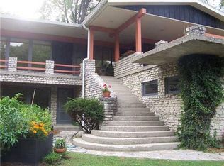 1027 Greenhills Rd, Toledo, OH 43607