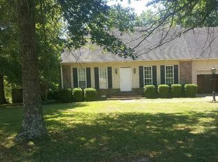 26 Lake Ave, Jackson, TN 38301