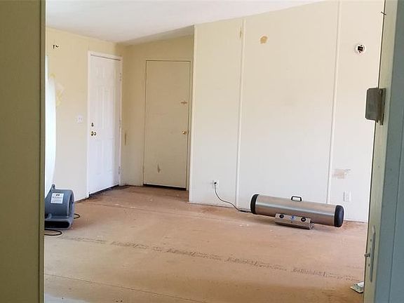 3rd image of 514 Green Belt Dr