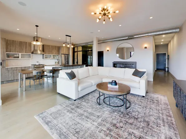 1902 W Division St APT 4S, Chicago, IL 60622