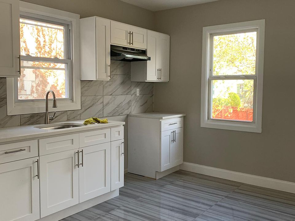 1st image of 58 Cleremont Ave APT 2