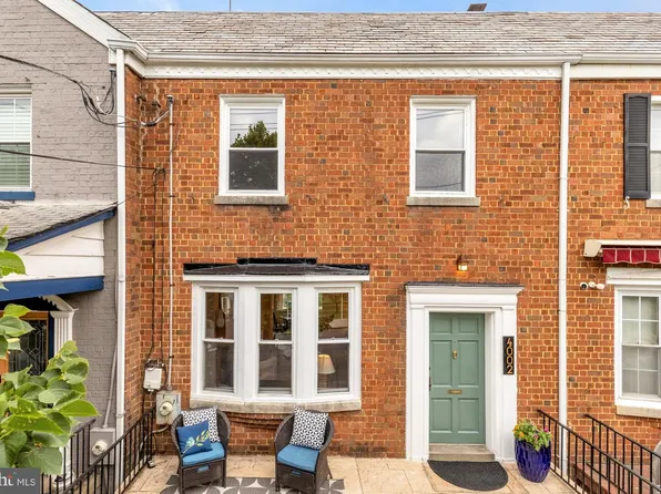 4002 10th St NE, Washington, DC 20017
