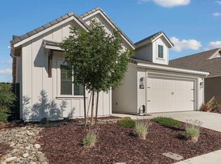 2446 Paramount Ln, Manteca, CA 95337